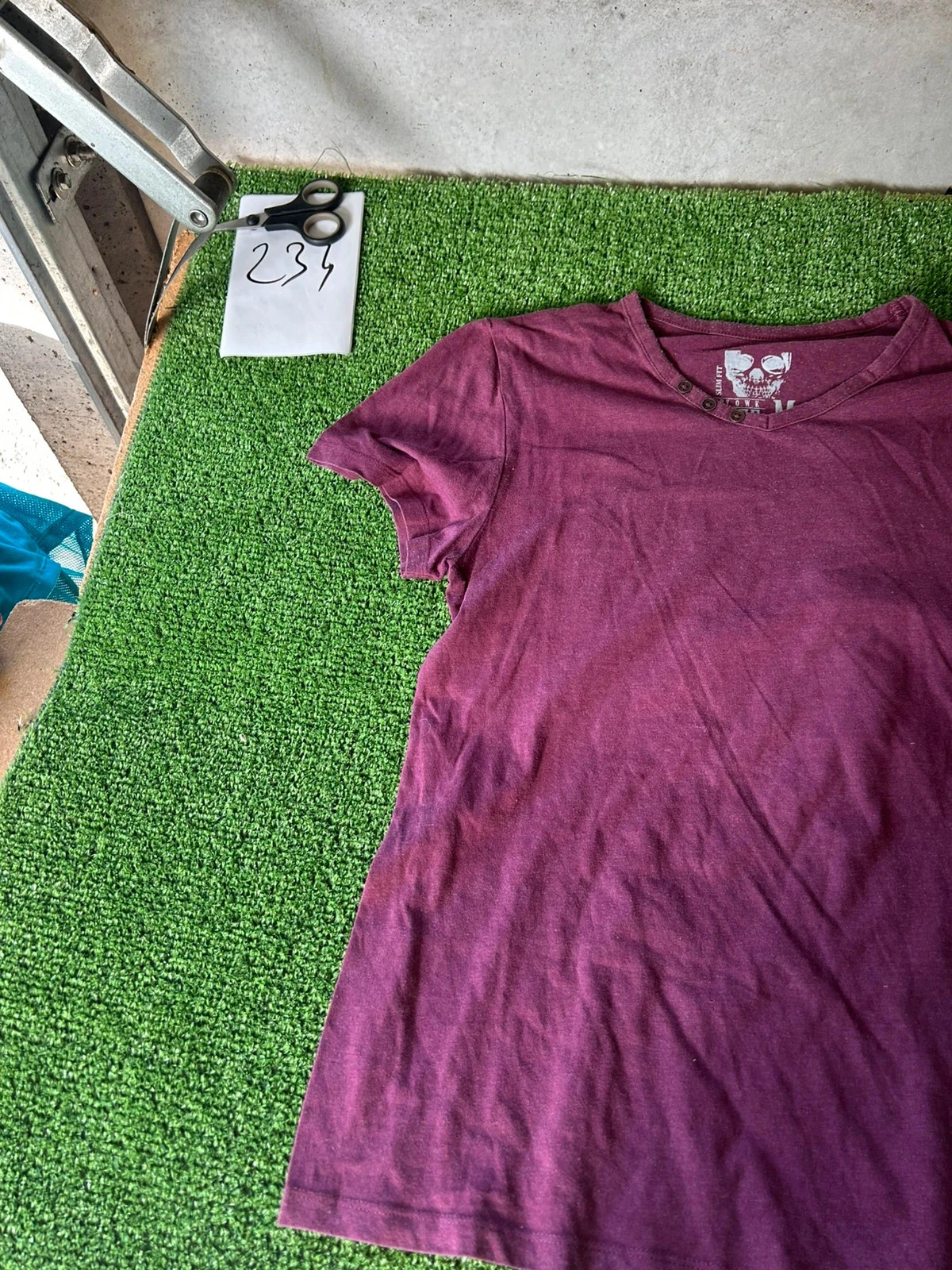 OWK Collection burgundy red t-shirt – photo 3